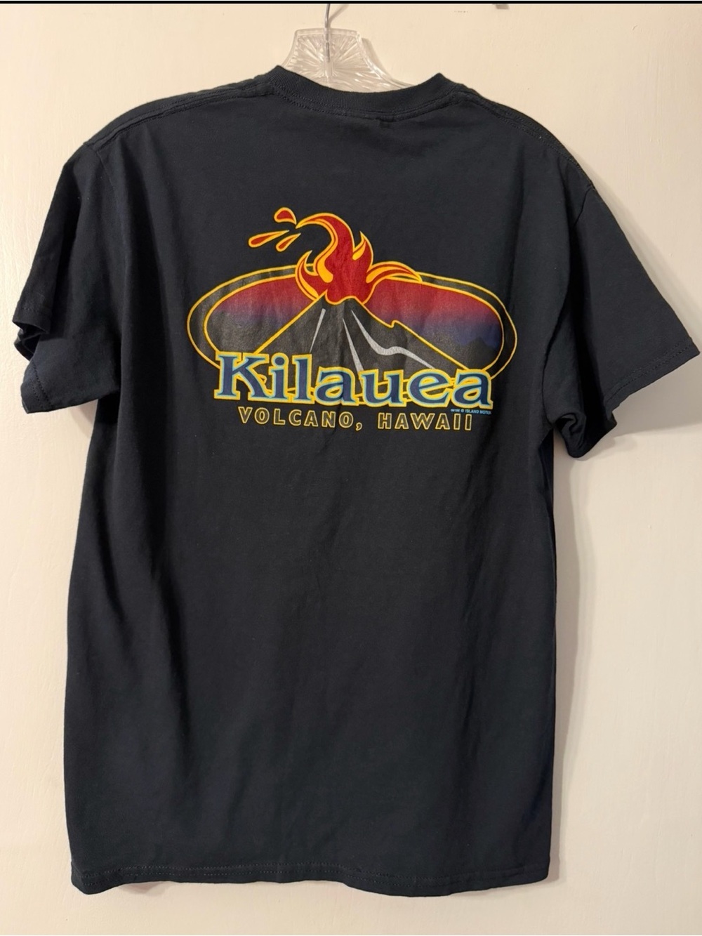 Kilauea Island Style - Black Short
Sleeve Crewneck T-Shirt Women’s Sz M